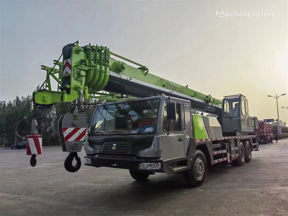 Zoomlion ZTC 250V ztc300 ztc350 ztc500 25 ton 30 ton 35 ton 50 ton truck  grúa móvil